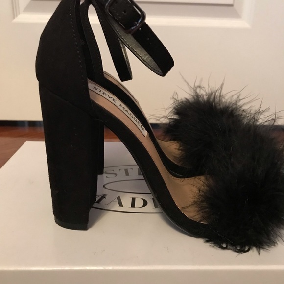 Steve Madden faux feather heel sandals! - Picture 3 of 3